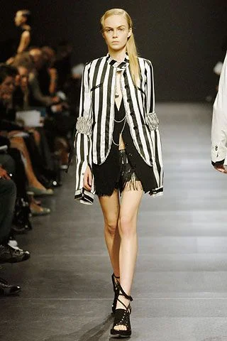 Look 14